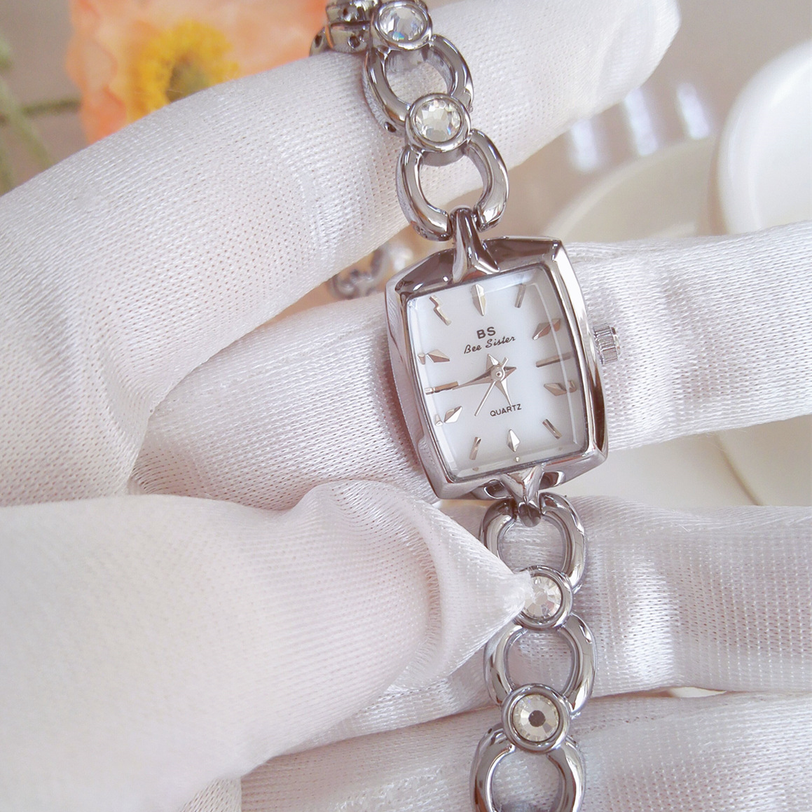 Luxury Watch And Jewelry Brand - UTHAI 여성용 시계 라이트 럭셔리 브랜드