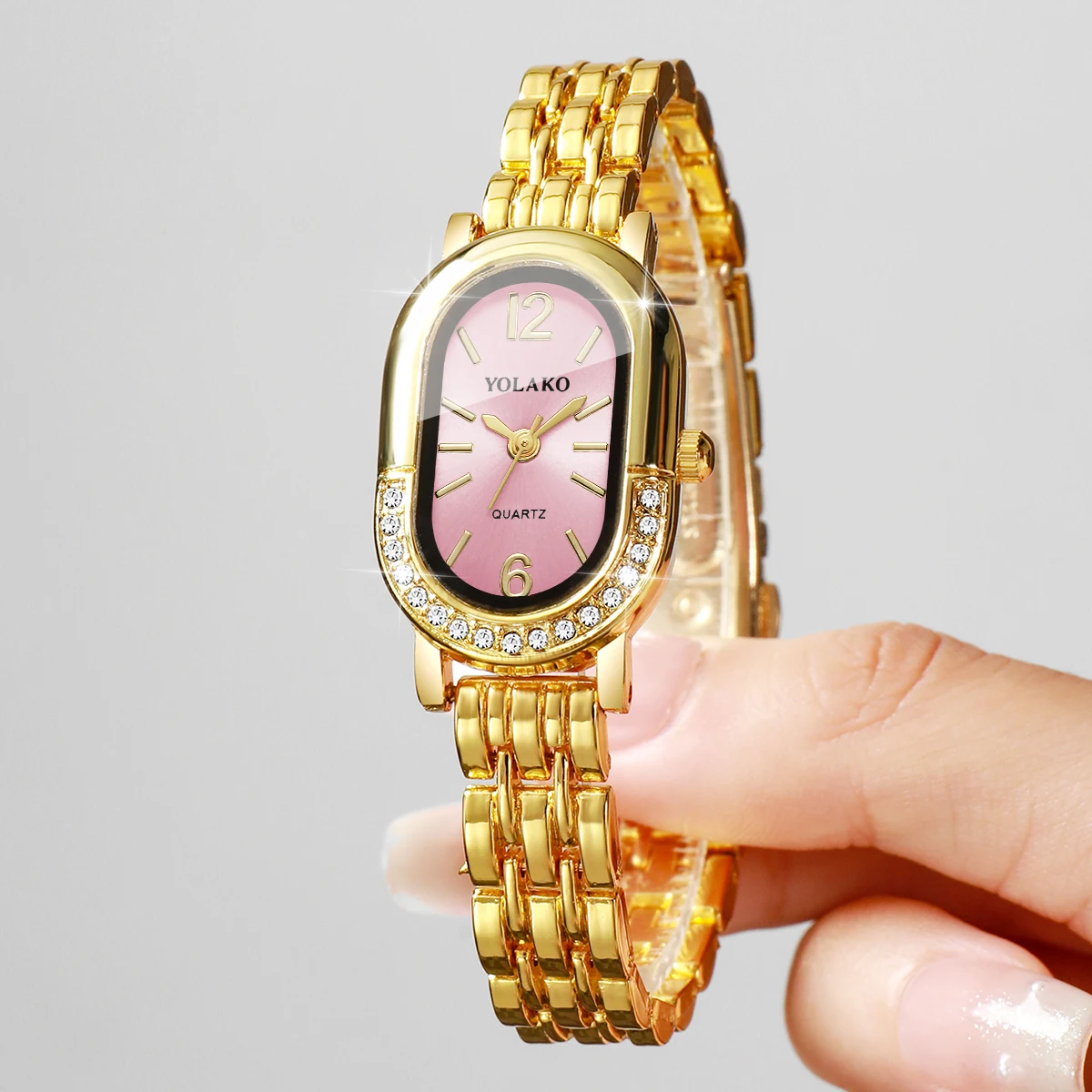 럭셔리 라인스톤 여성 쿼츠 시계 패션 골든 팔찌 스트랩 - Luxury Watch Display Case 리뷰 및 가격